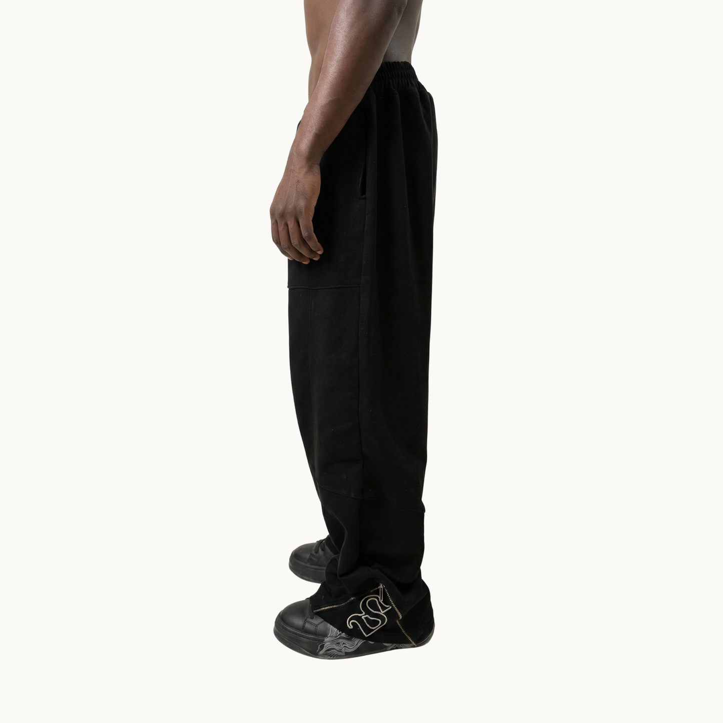 Sakroski P-01 S-Reveal Zip Pants